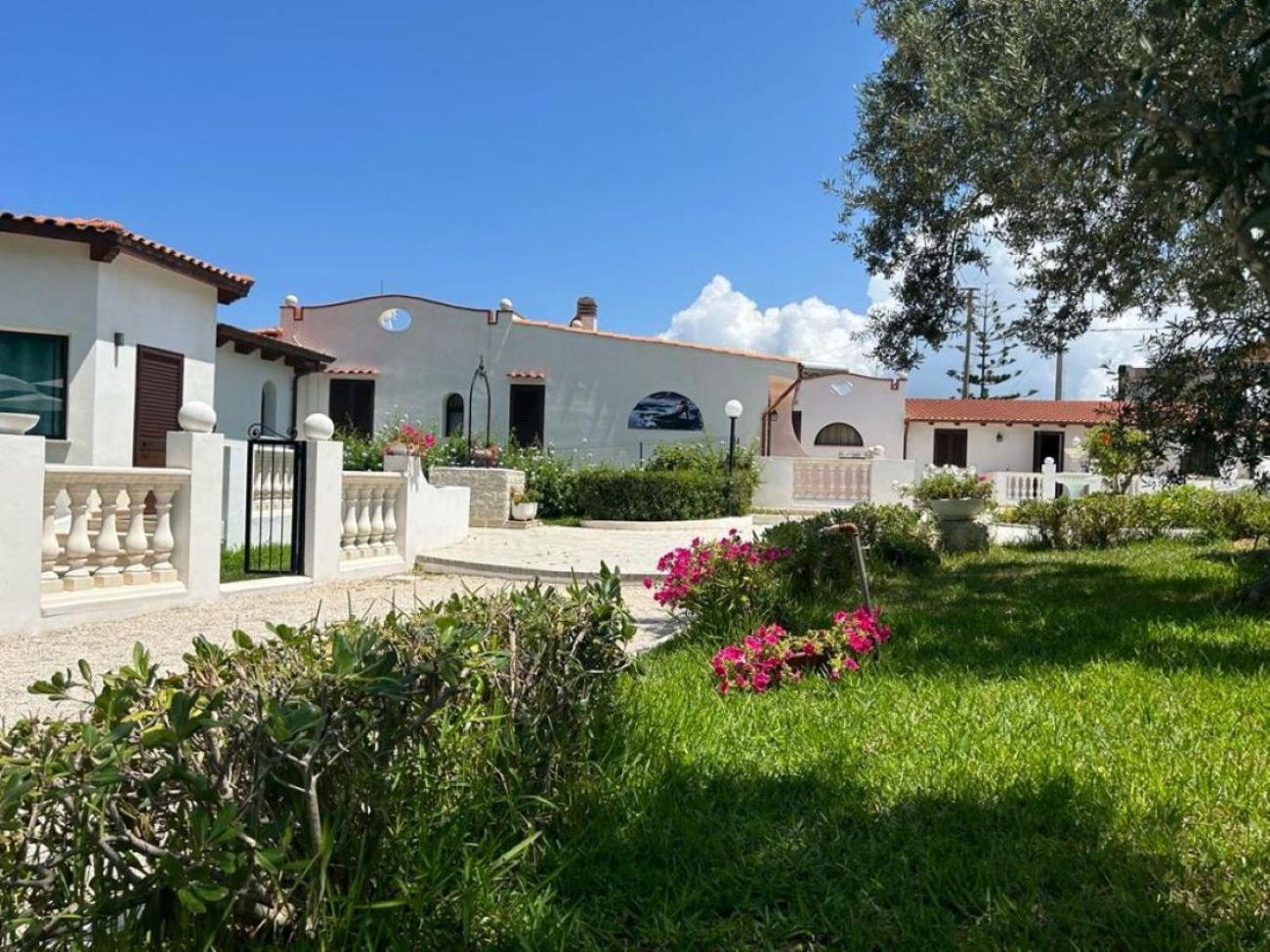 Villa Nunziatella Badia 特拉佩托 外观 照片